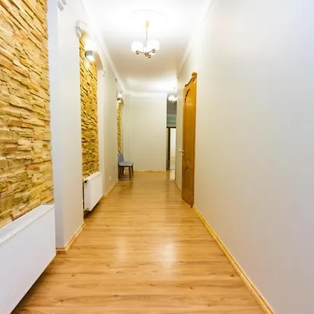 Bright 4 Bedroom In Old Town リガ